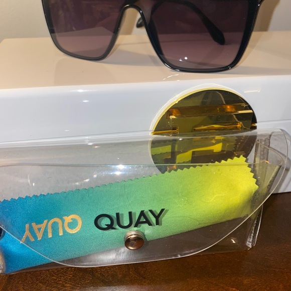 Quay - Picture 2 of 2